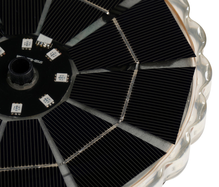 Springvand med solceller Ø16,5 cm - Garden